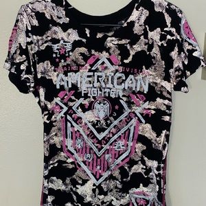 Size small American fighter shirt ( fits like medium )